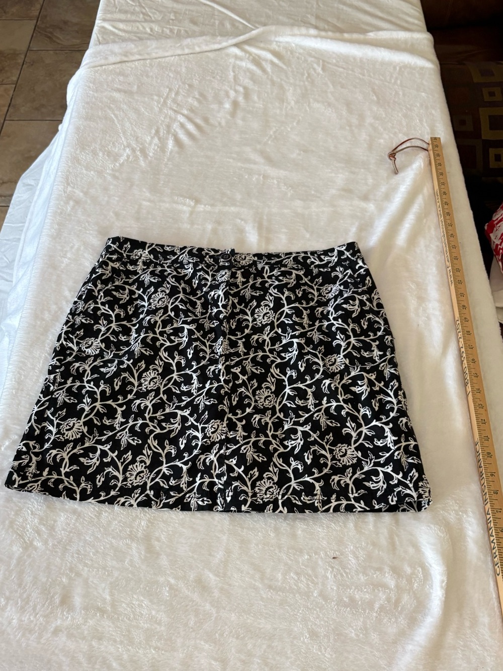 Karen Scott Black Mini Skirt with White Floral Vine Print